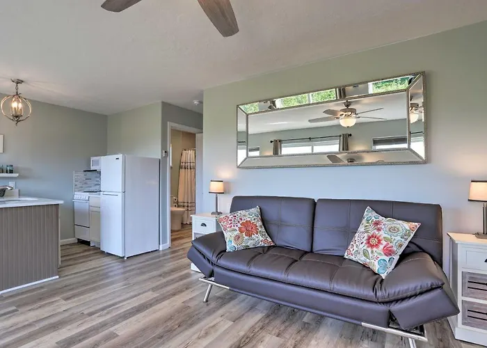 Secluded Palmer Home With Mountain Views!